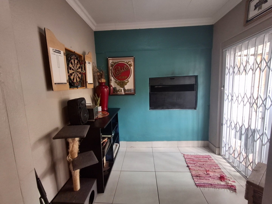 4 Bedroom Property for Sale in Roodia Free State